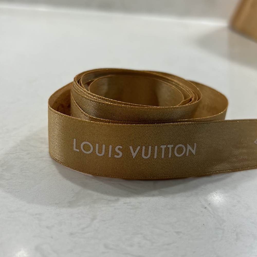 Louis Vuitton Ribbon gold - Picture 3 of 4